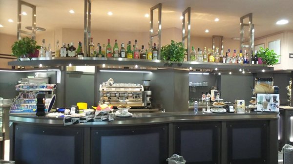 negozio in vendita a Milano in zona Città Studi
