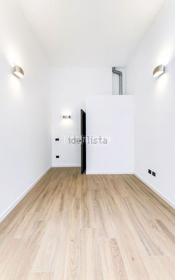 negozio in vendita a Milano in zona Centro Direzionale