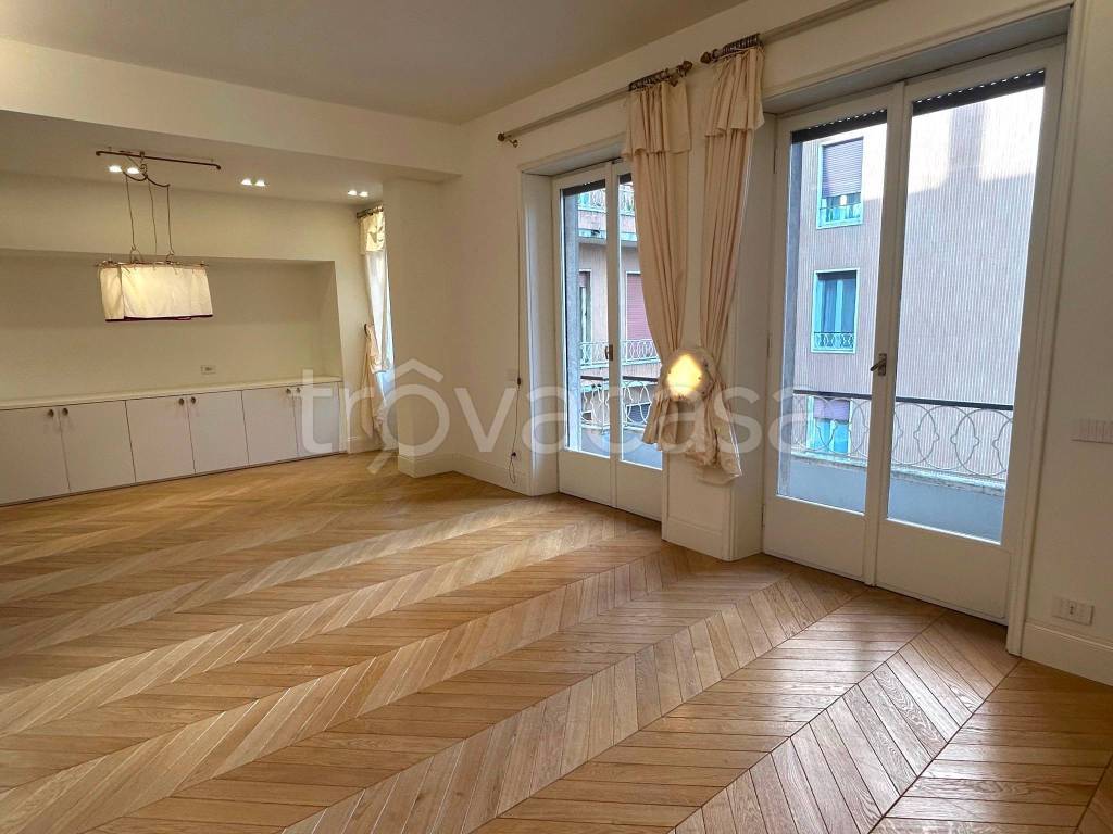 appartamento in vendita a Milano in zona Loreto