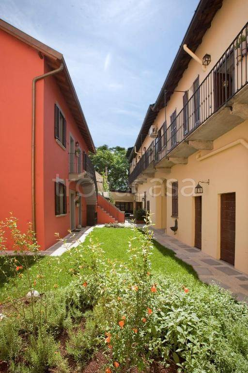 appartamento in vendita a Milano in zona Figino