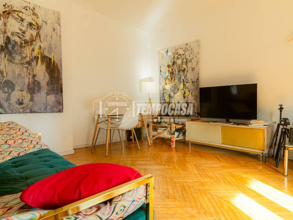 appartamento in vendita a Milano in zona Solari