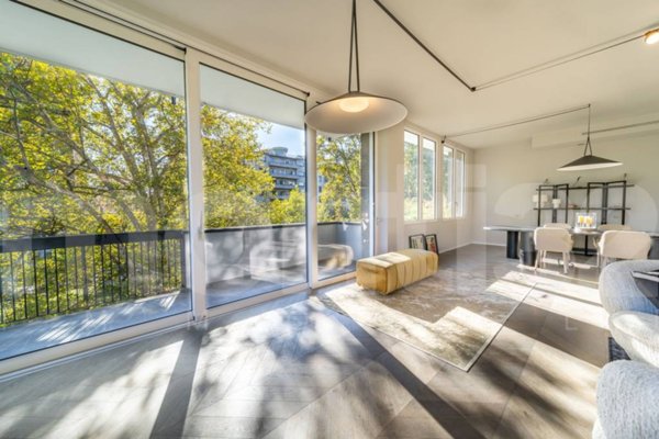 appartamento in vendita a Milano in zona Centro Direzionale