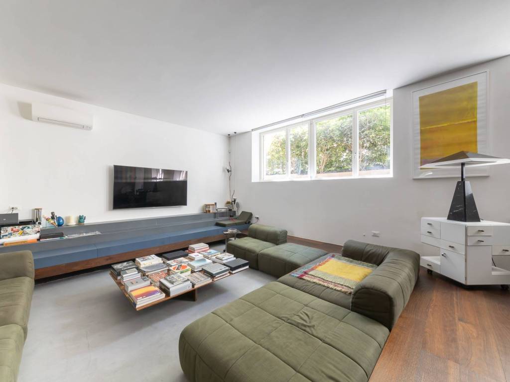 appartamento in vendita a Milano in zona Porta Romana