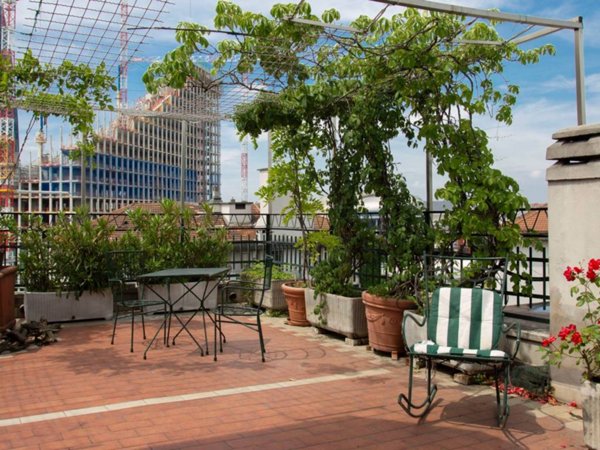 appartamento in vendita a Milano in zona Sempione