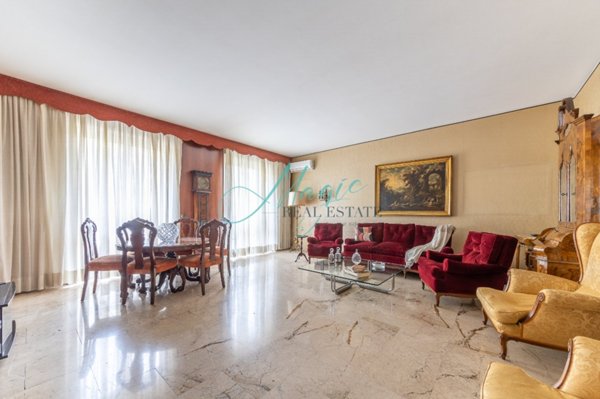 appartamento in vendita a Milano in zona Villapizzone