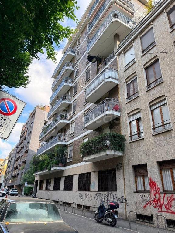 appartamento in vendita a Milano in zona Solari