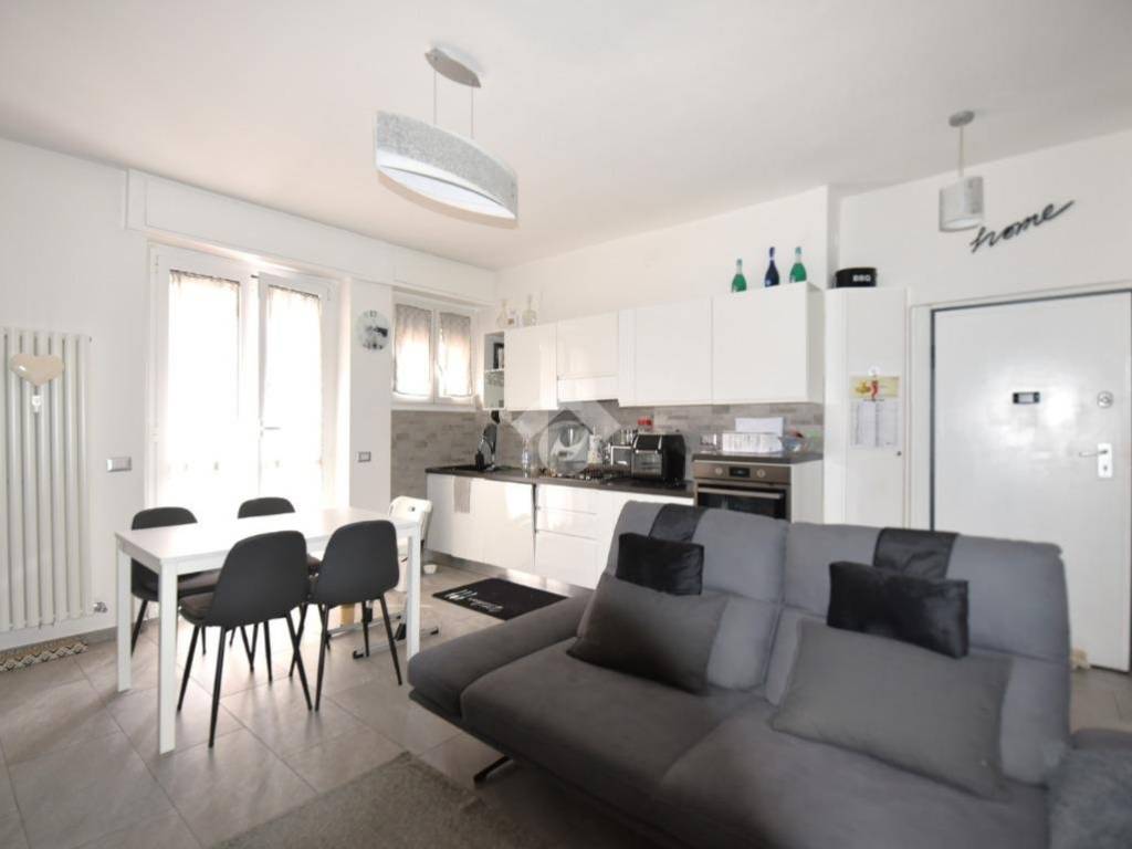 appartamento in vendita a Milano in zona Forlanini
