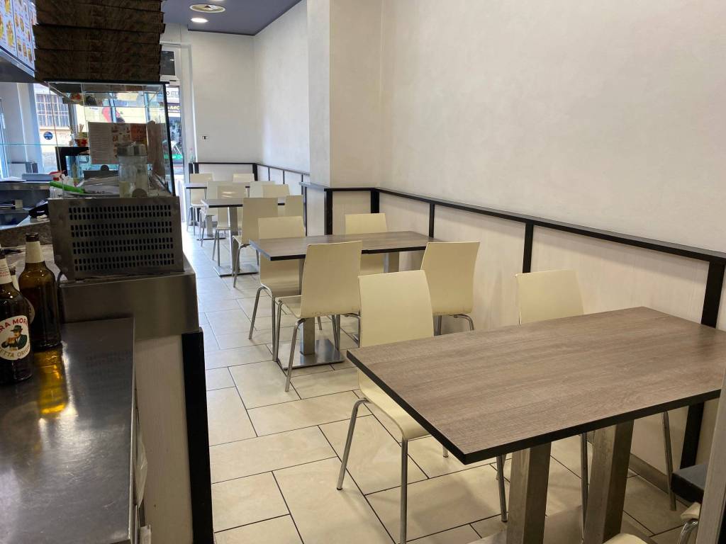 negozio in vendita a Milano in zona San Siro