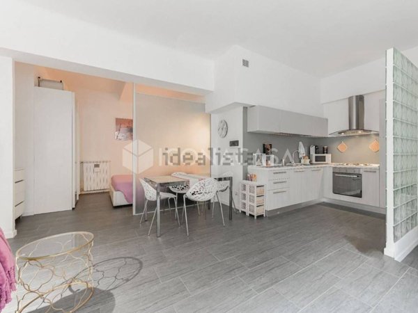 appartamento in vendita a Milano in zona XXII Marzo