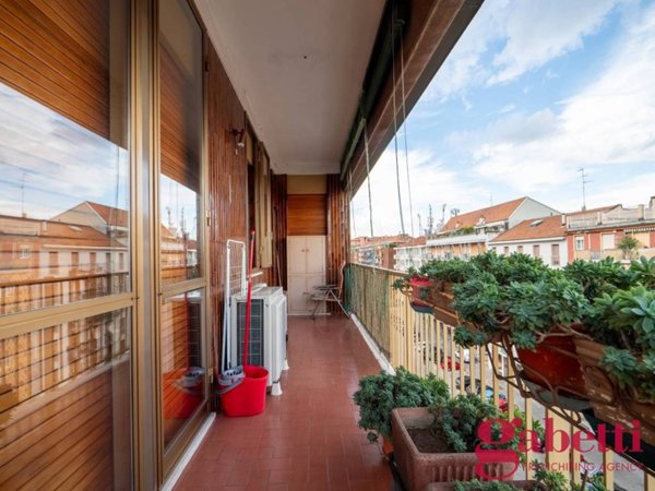 appartamento in vendita a Milano in zona Rottole