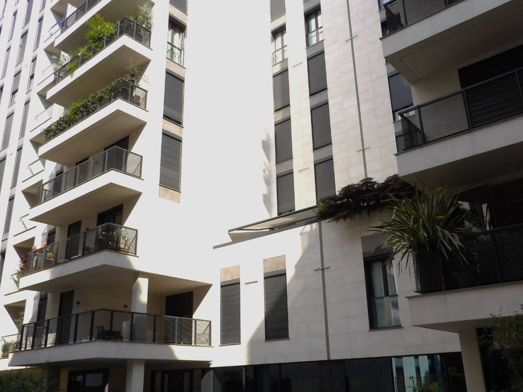 appartamento in vendita a Milano in zona Isola