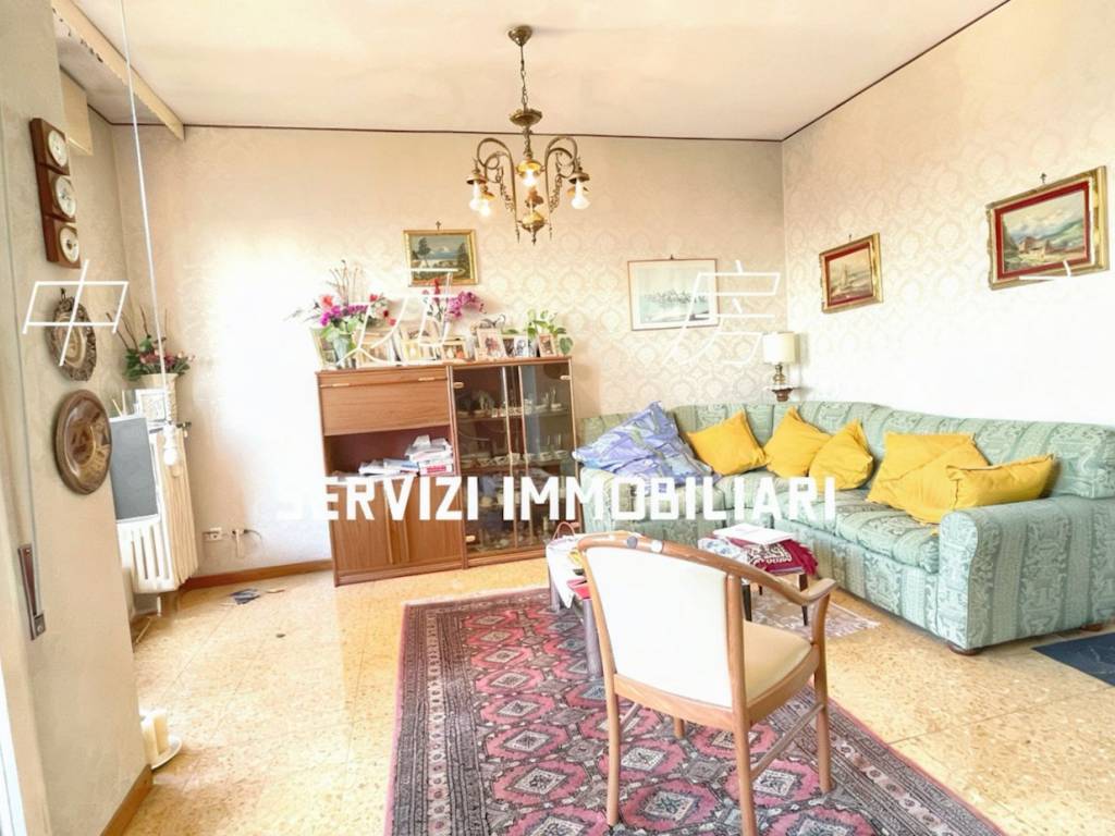 appartamento in vendita a Milano in zona Trenno
