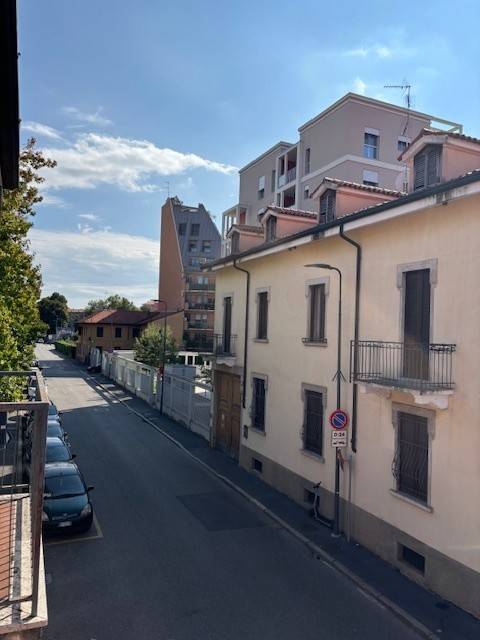 appartamento in vendita a Milano in zona Trenno