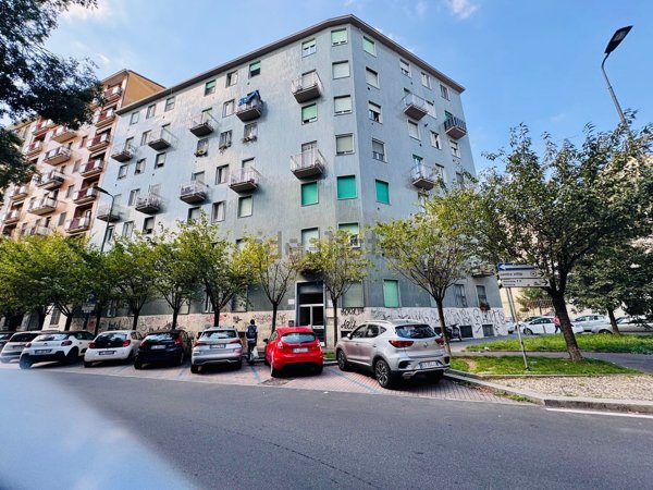 appartamento in vendita a Milano in zona Calvairate