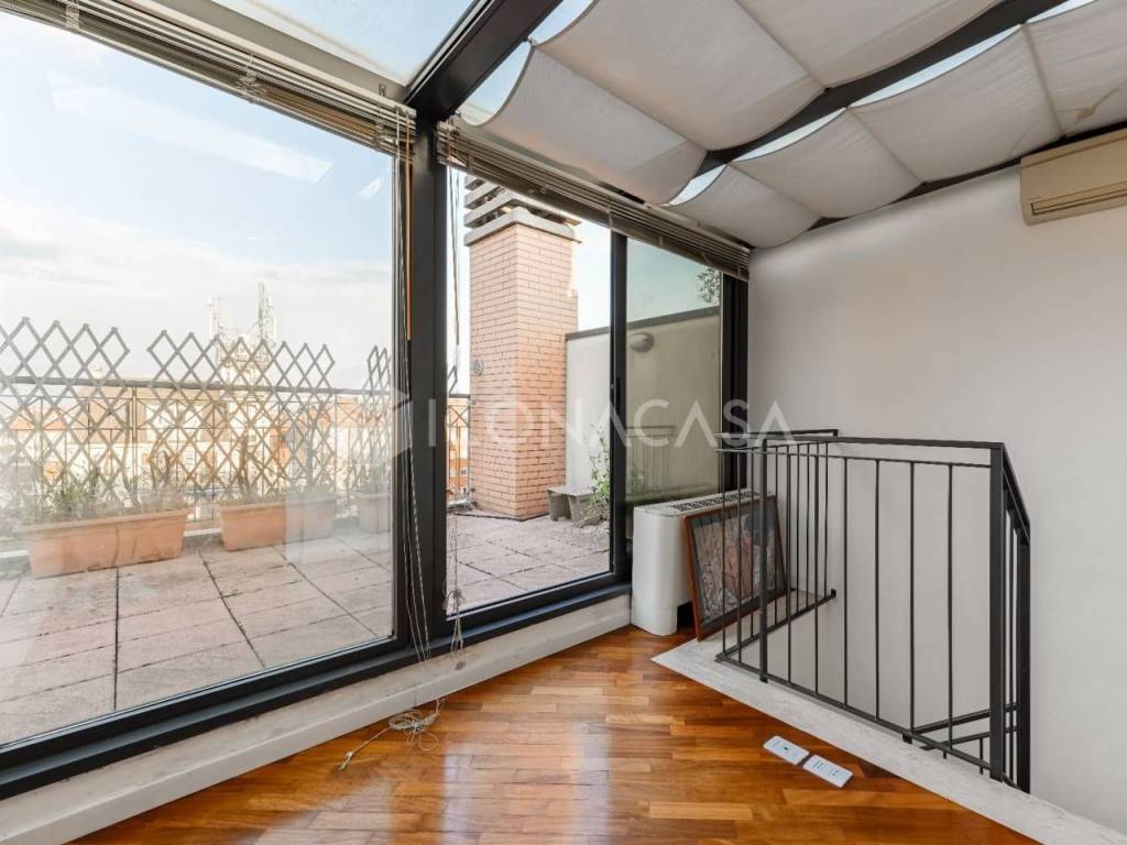 appartamento in vendita a Milano in zona Città Studi