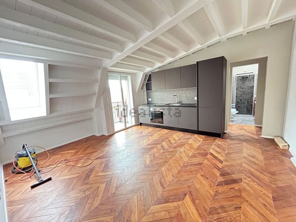 appartamento in vendita a Milano in zona XXII Marzo