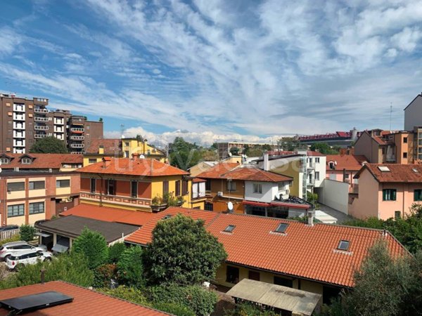 appartamento in vendita a Milano in zona Quarto Cagnino