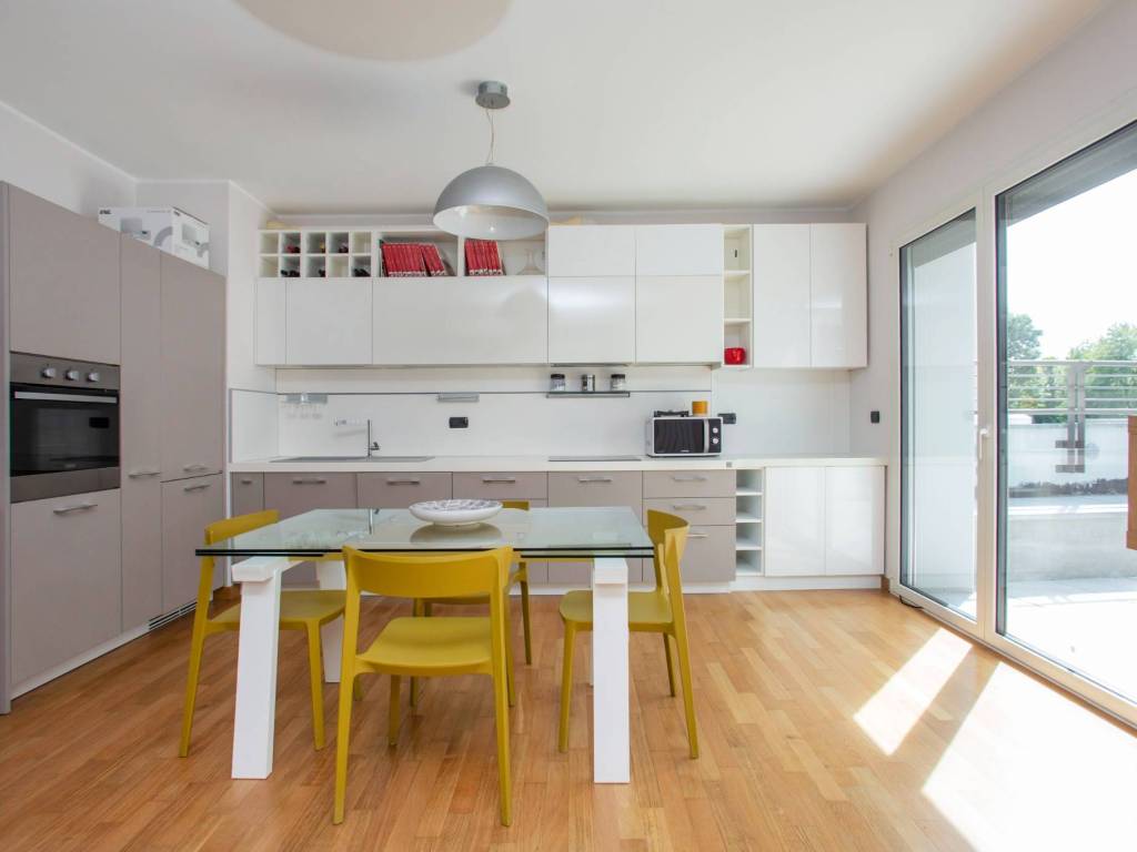 appartamento in vendita a Milano in zona Vigentino