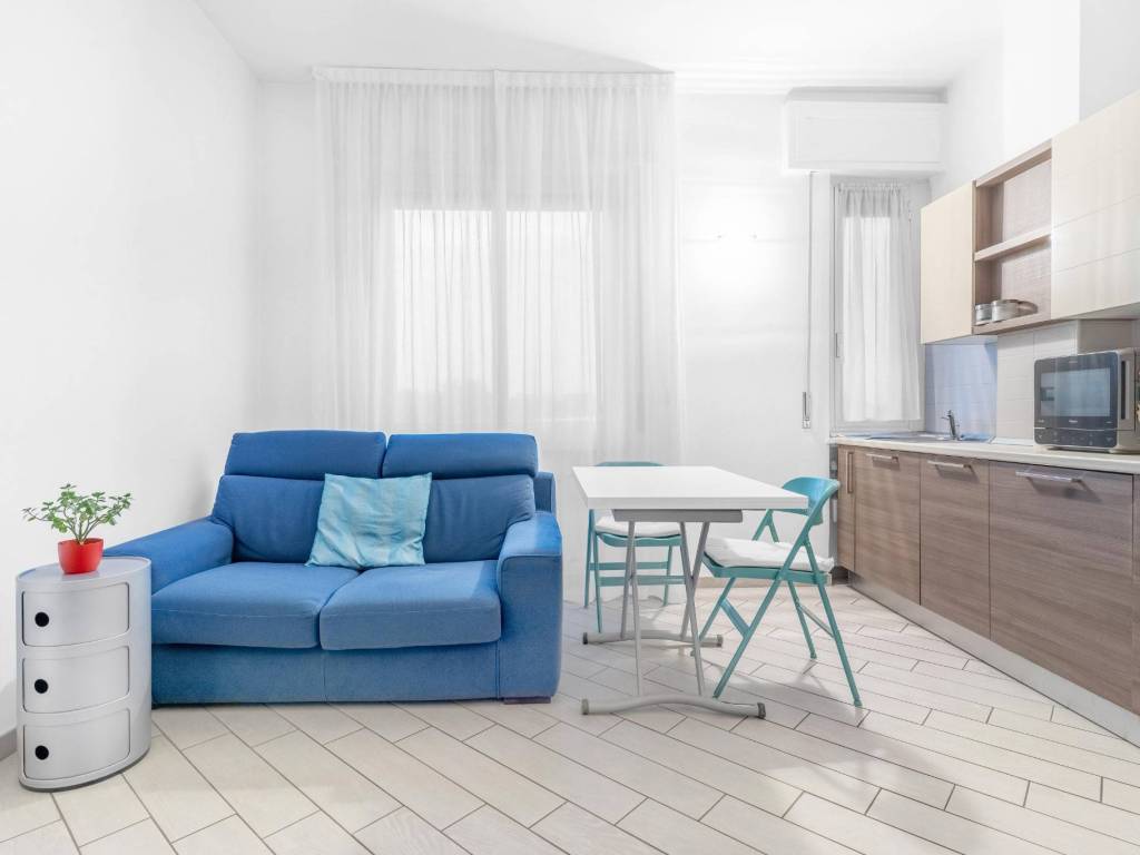 appartamento in vendita a Milano in zona Adriano