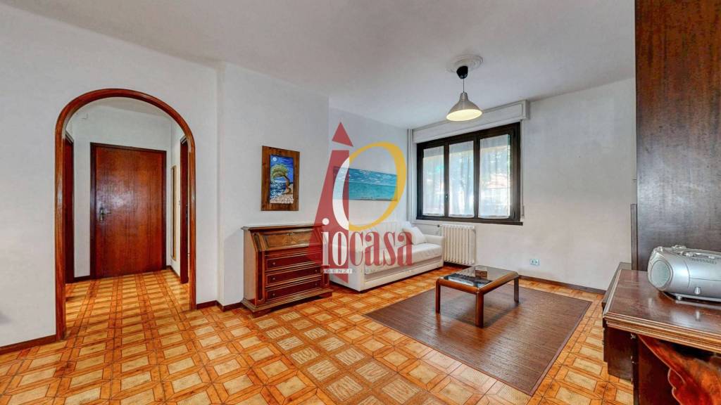 appartamento in vendita a Milano in zona Corvetto