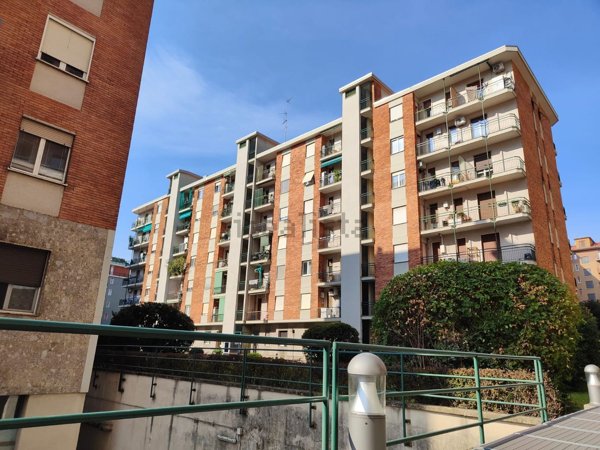 appartamento in vendita a Milano in zona Prato Centenaro