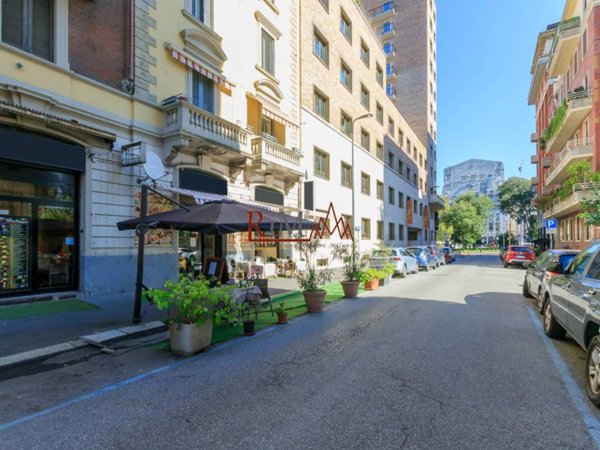 negozio in vendita a Milano in zona Centro Direzionale