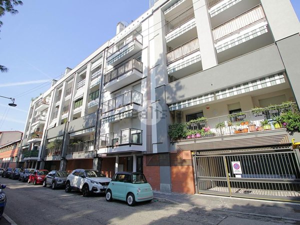 appartamento in vendita a Milano in zona Villapizzone