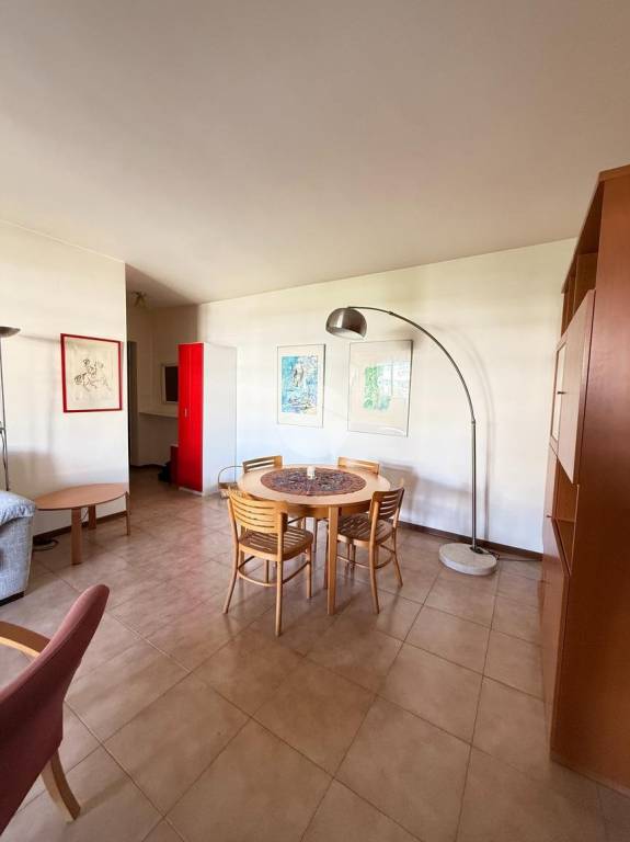 appartamento in vendita a Milano in zona Corvetto
