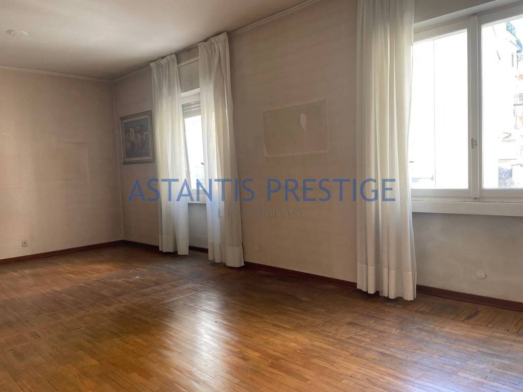 appartamento in vendita a Milano in zona Il Portello