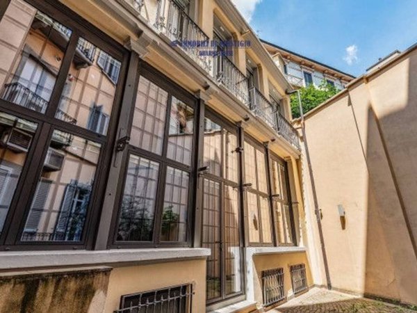 casa indipendente in vendita a Milano