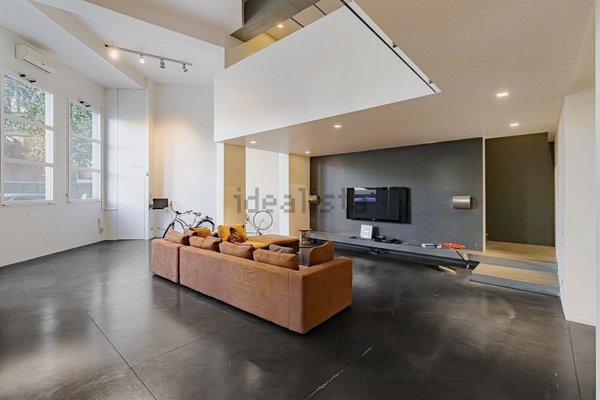 appartamento in vendita a Milano in zona Greco