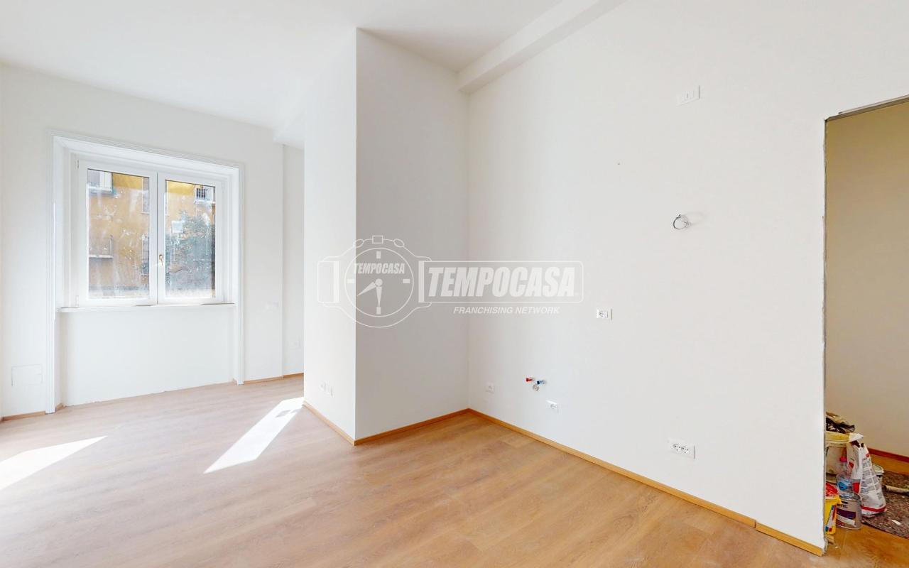 appartamento in vendita a Milano in zona Loreto