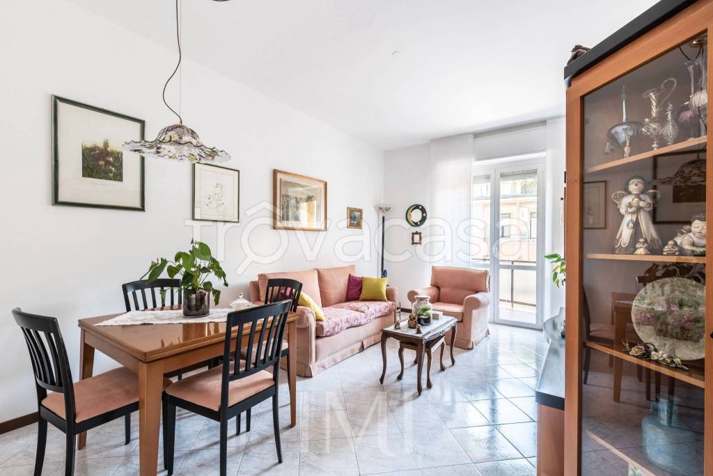 appartamento in vendita a Milano in zona Stadera