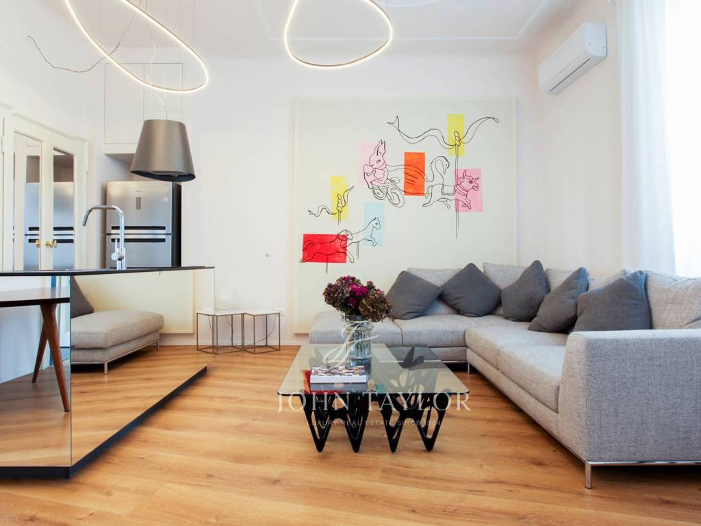 appartamento in vendita a Milano in zona Centro Direzionale