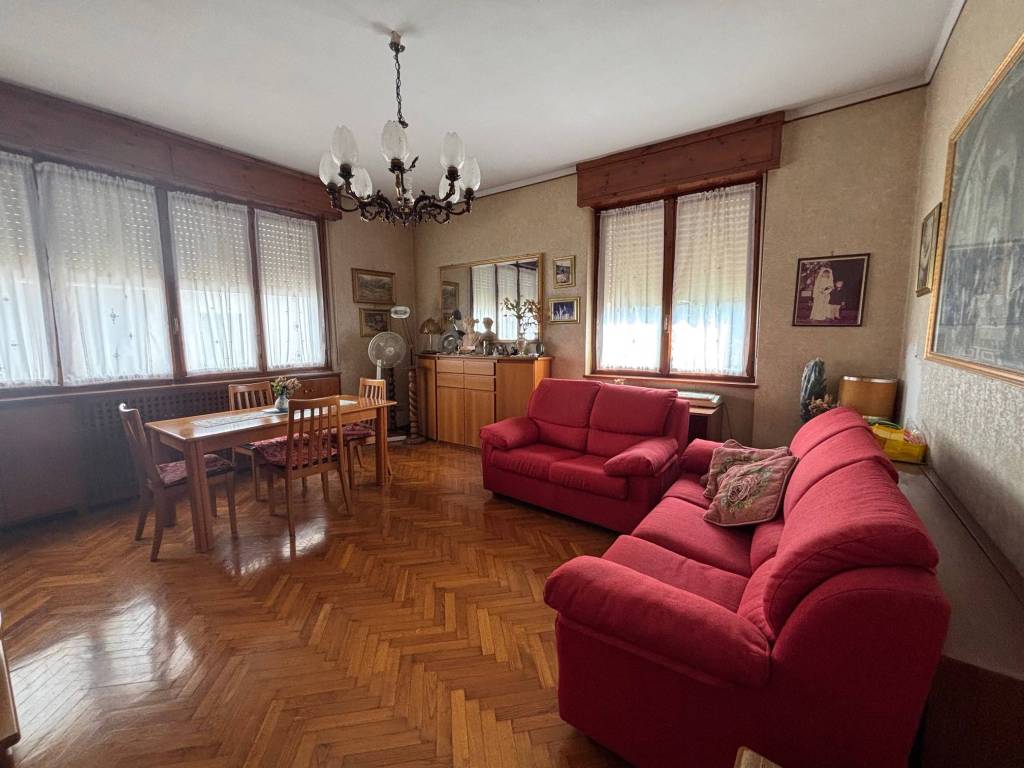 appartamento in vendita a Milano in zona Città Studi