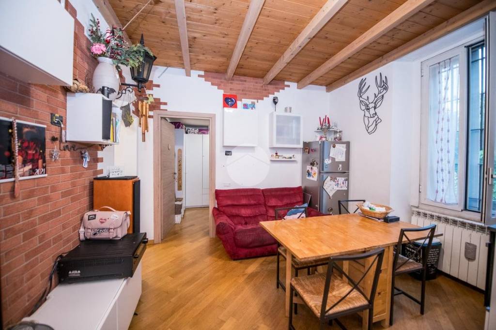 appartamento in vendita a Milano in zona Ortica