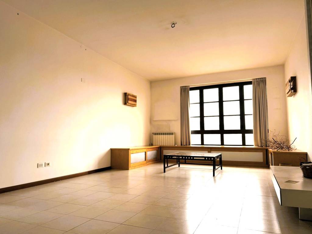 appartamento in vendita a Milano in zona Forlanini