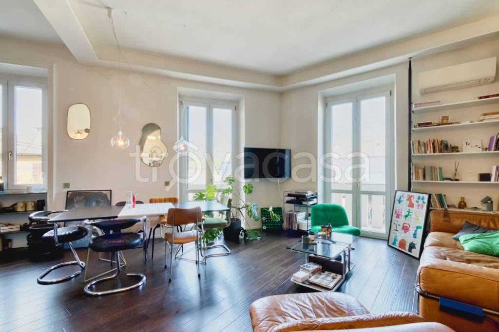 appartamento in vendita a Milano in zona Città Studi