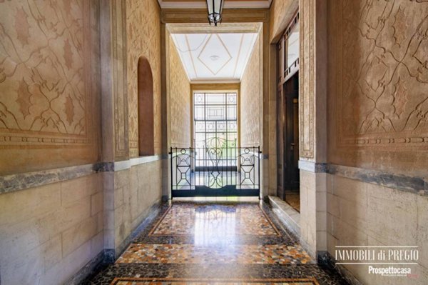 appartamento in vendita a Milano in zona Bocconi