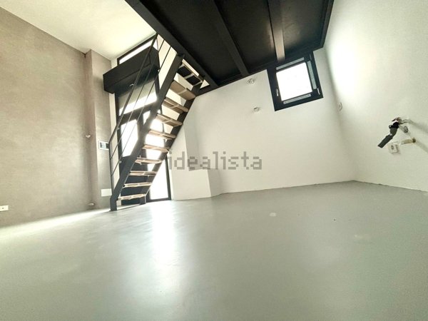 appartamento in vendita a Milano in zona Porta Vittoria