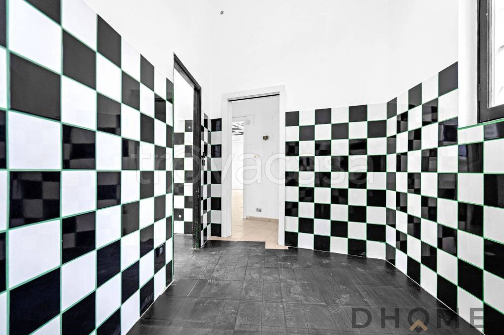 appartamento in vendita a Milano in zona Baggio