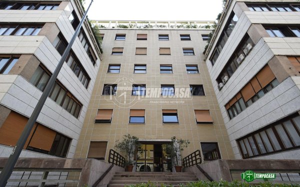 appartamento in vendita a Milano in zona Loreto