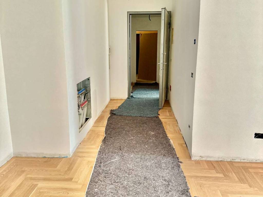 appartamento in vendita a Milano in zona Bullona