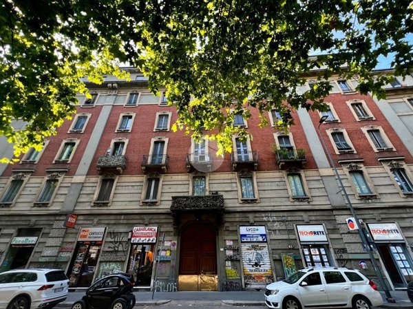 appartamento in vendita a Milano in zona Morivione