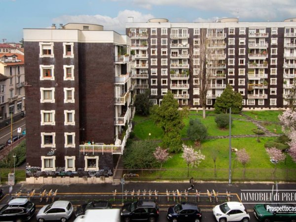 appartamento in vendita a Milano in zona Porta Romana