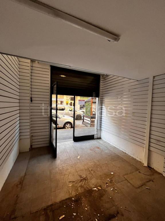 negozio in vendita a Milano in zona Bocconi