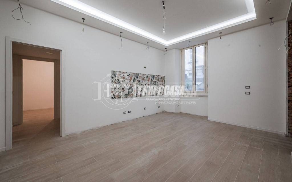 appartamento in vendita a Milano in zona Lambrate