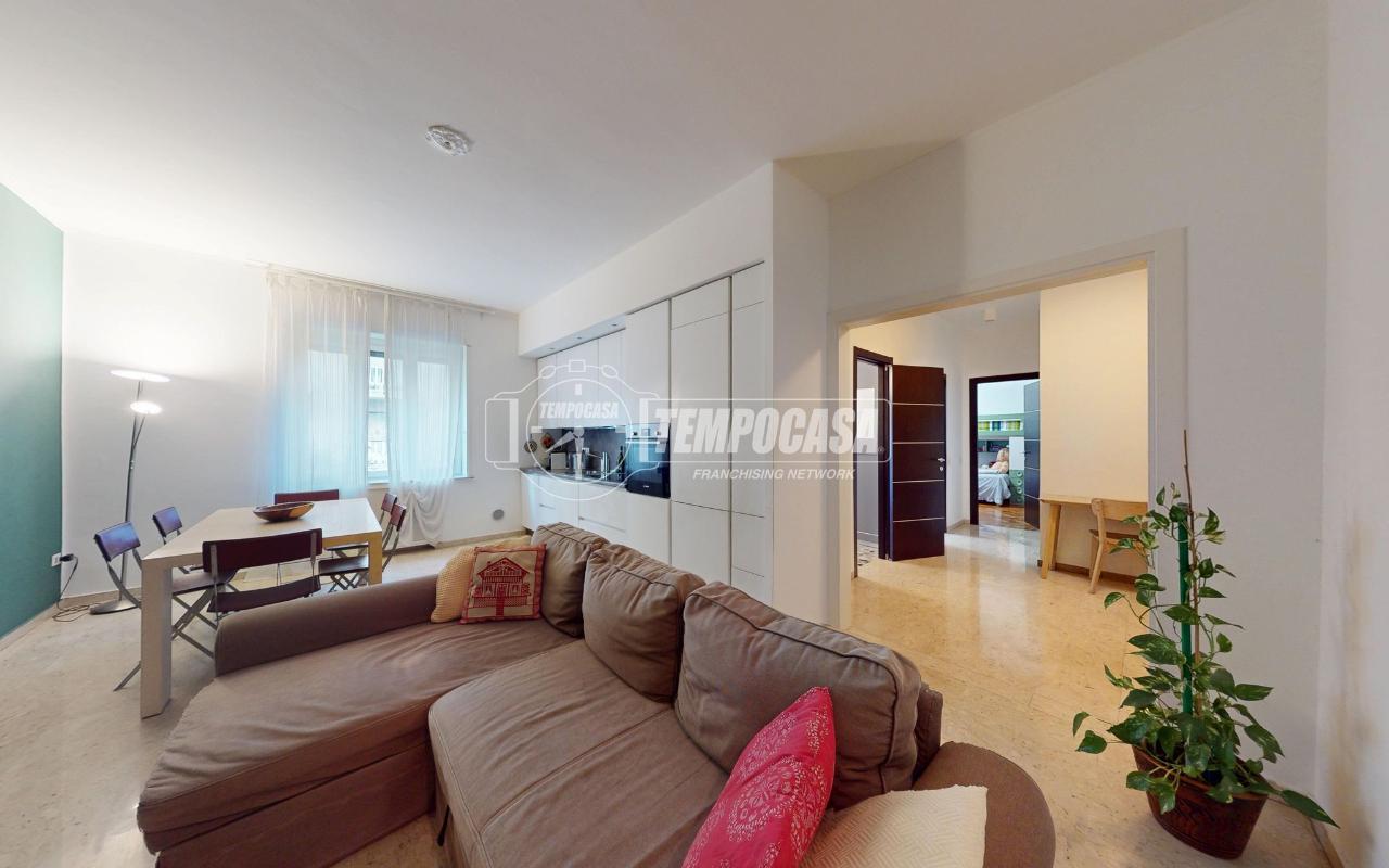 appartamento in vendita a Milano in zona Loreto