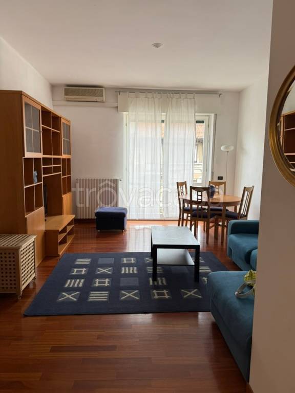 appartamento in vendita a Milano in zona Porta Genova