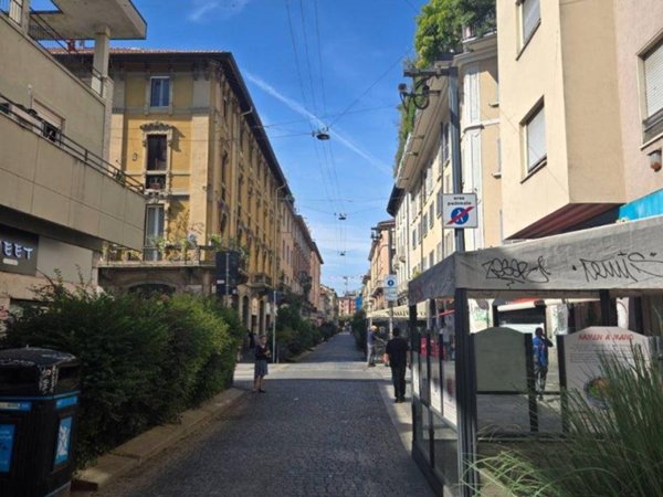 appartamento in vendita a Milano in zona Isola